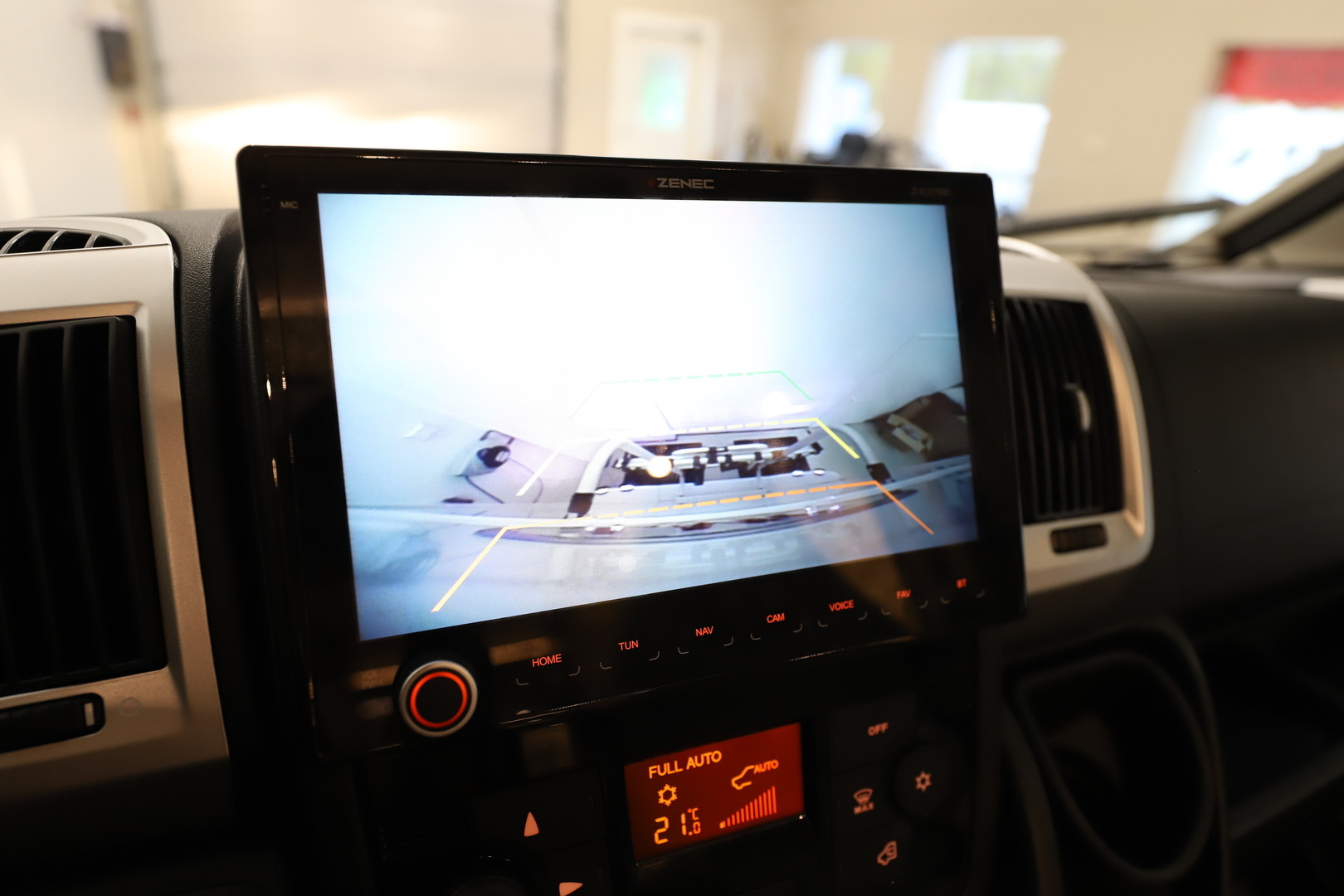 LMC ELEMENT T638 2021