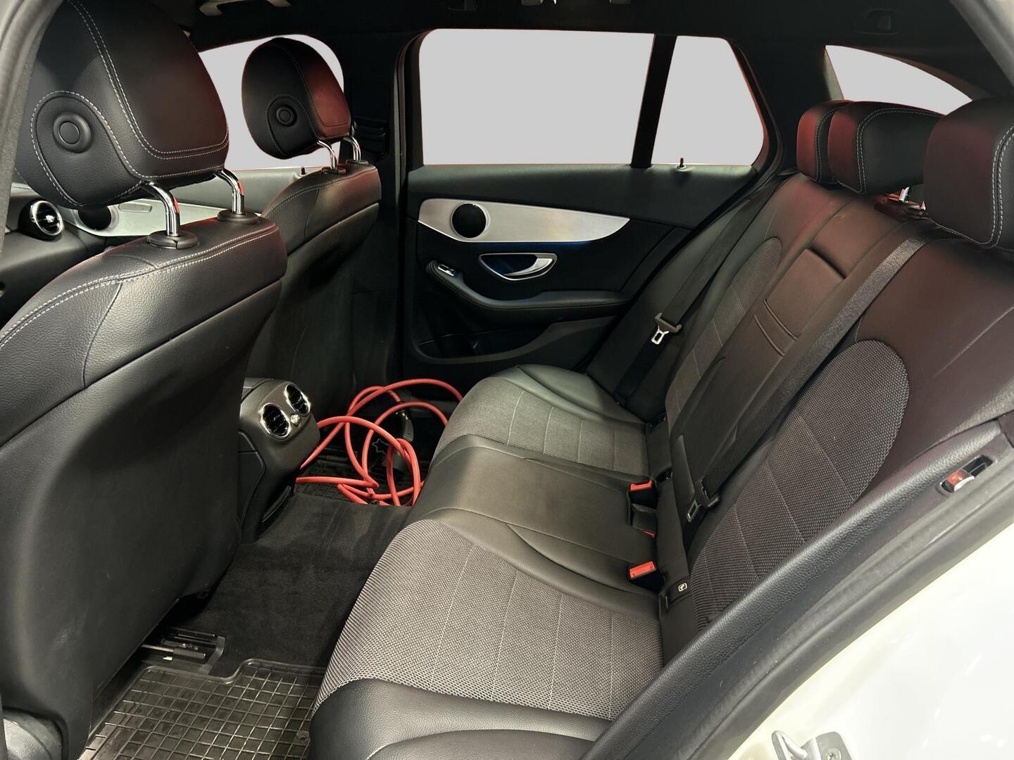 MERCEDES-BENZ C 2015