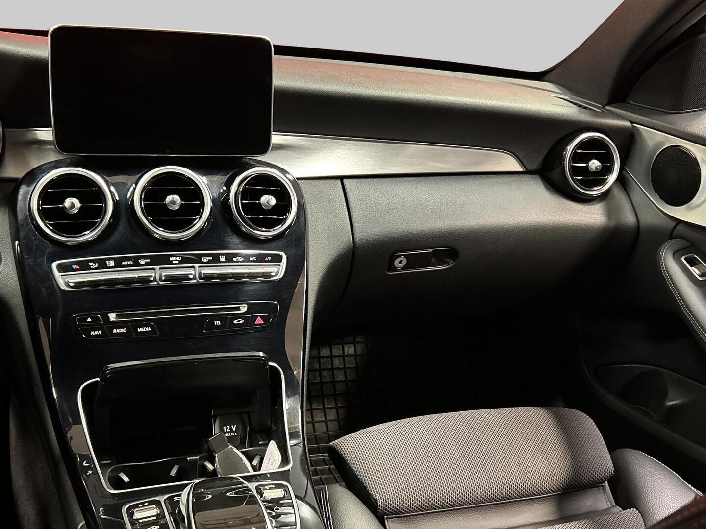 MERCEDES-BENZ C 2015