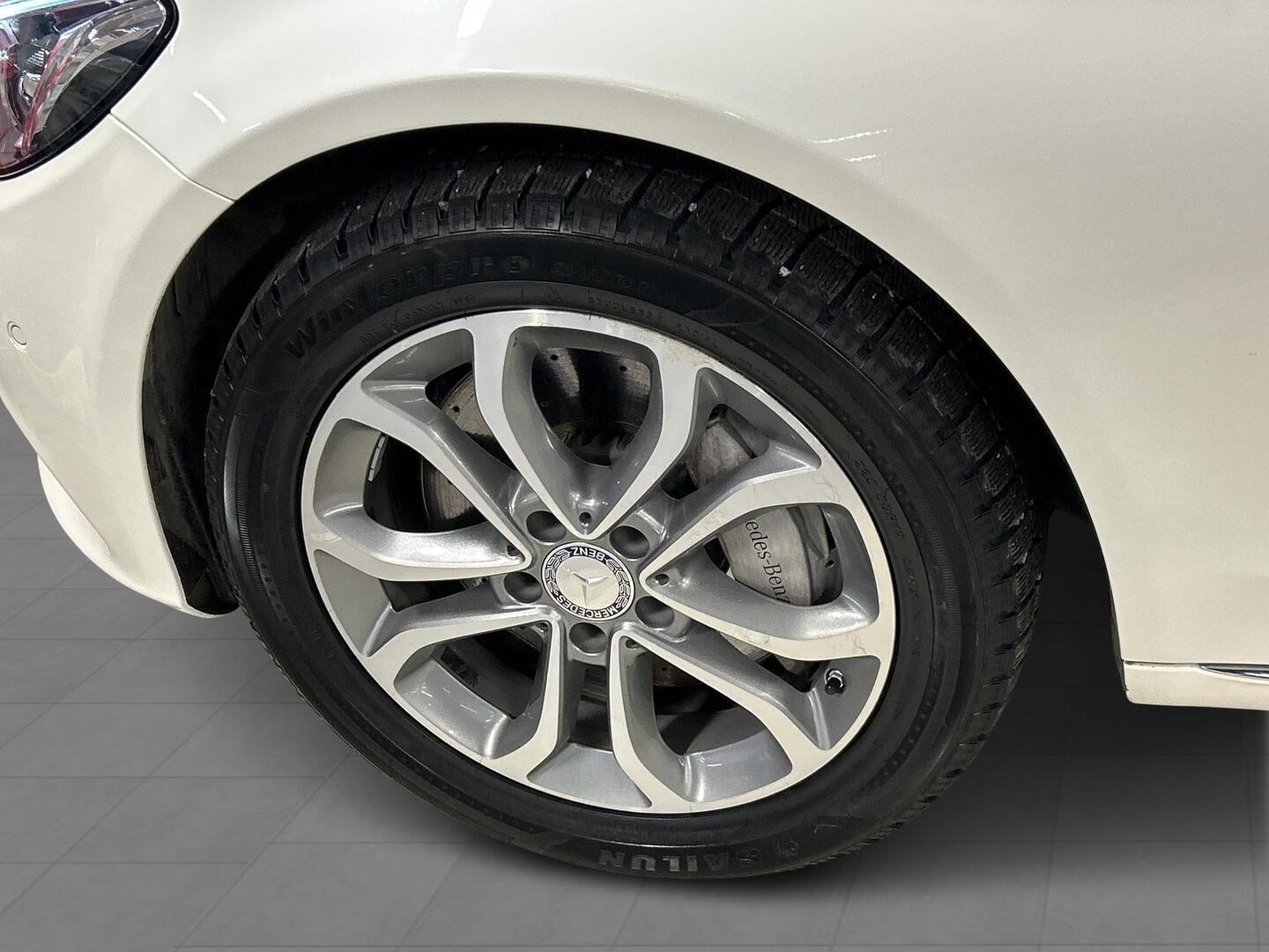 MERCEDES-BENZ C 2015