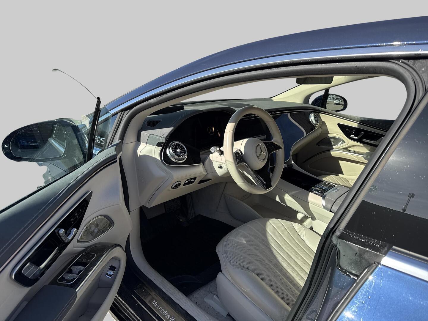 MERCEDES-BENZ EQS 2022