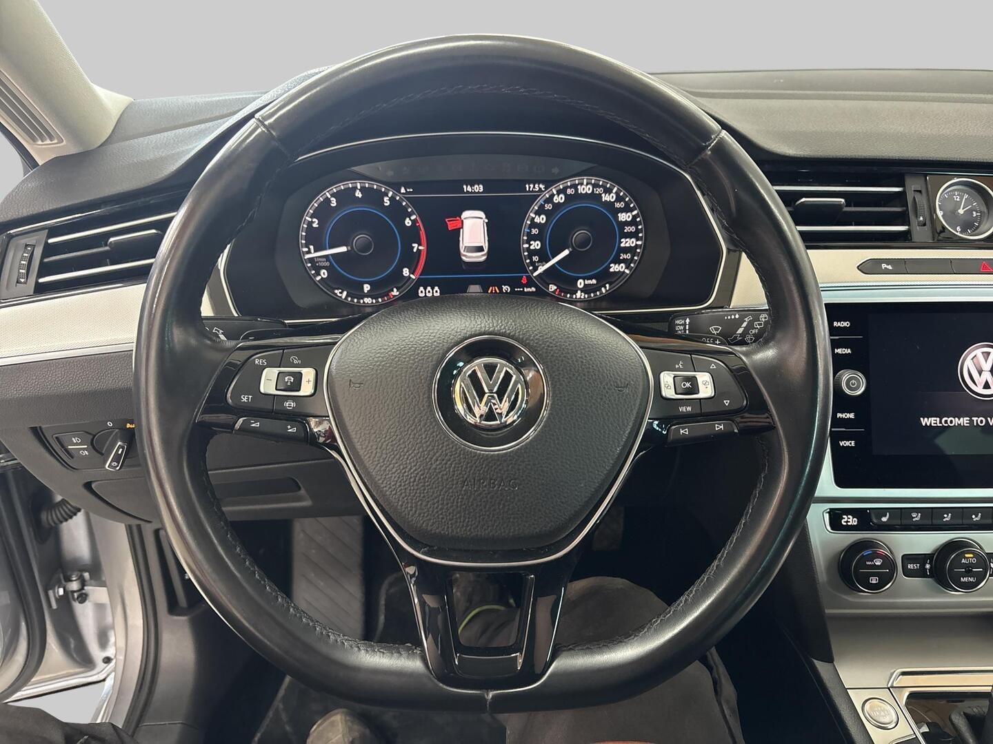 VOLKSWAGEN PASSAT 2019
