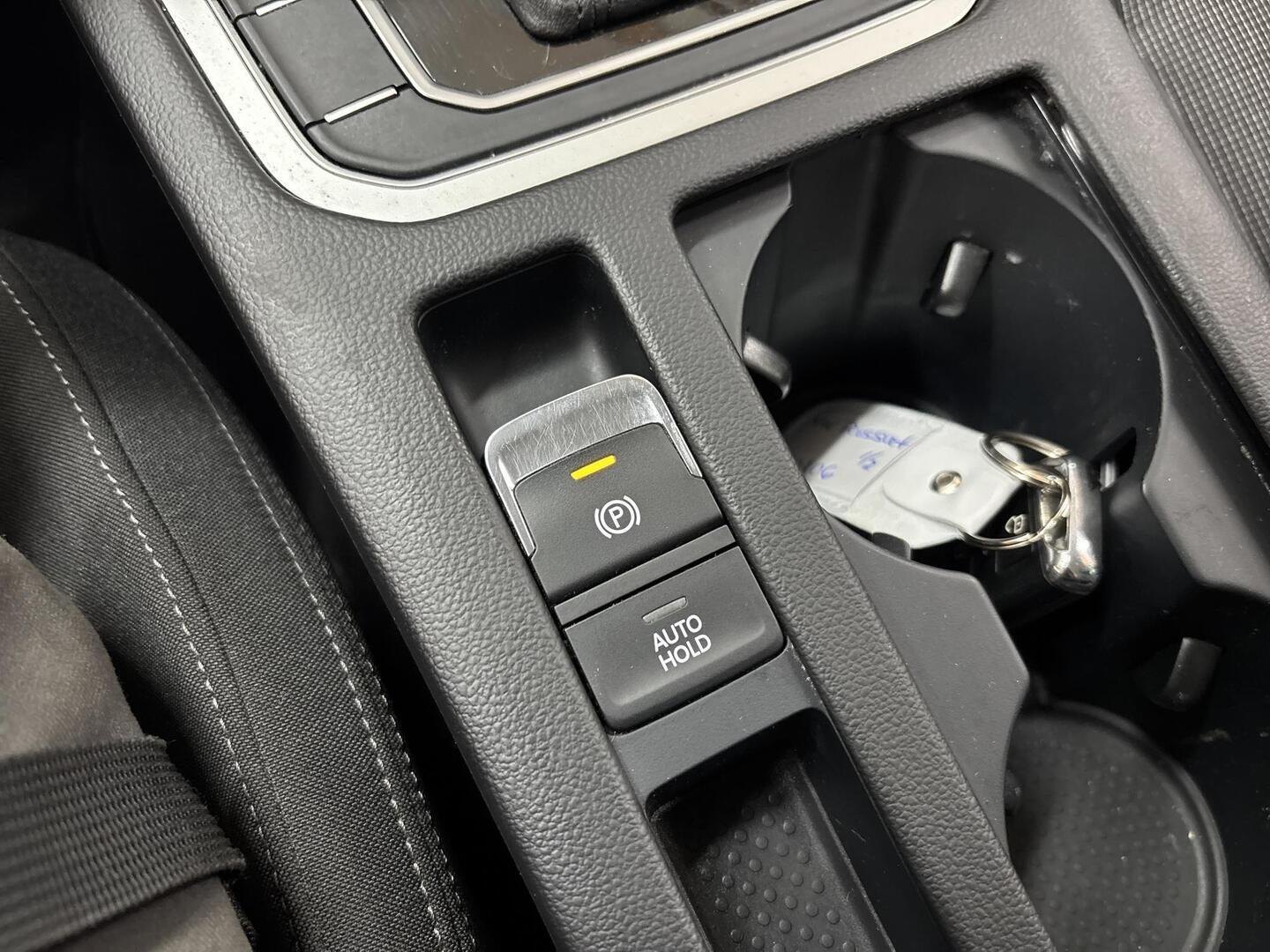 VOLKSWAGEN PASSAT 2019