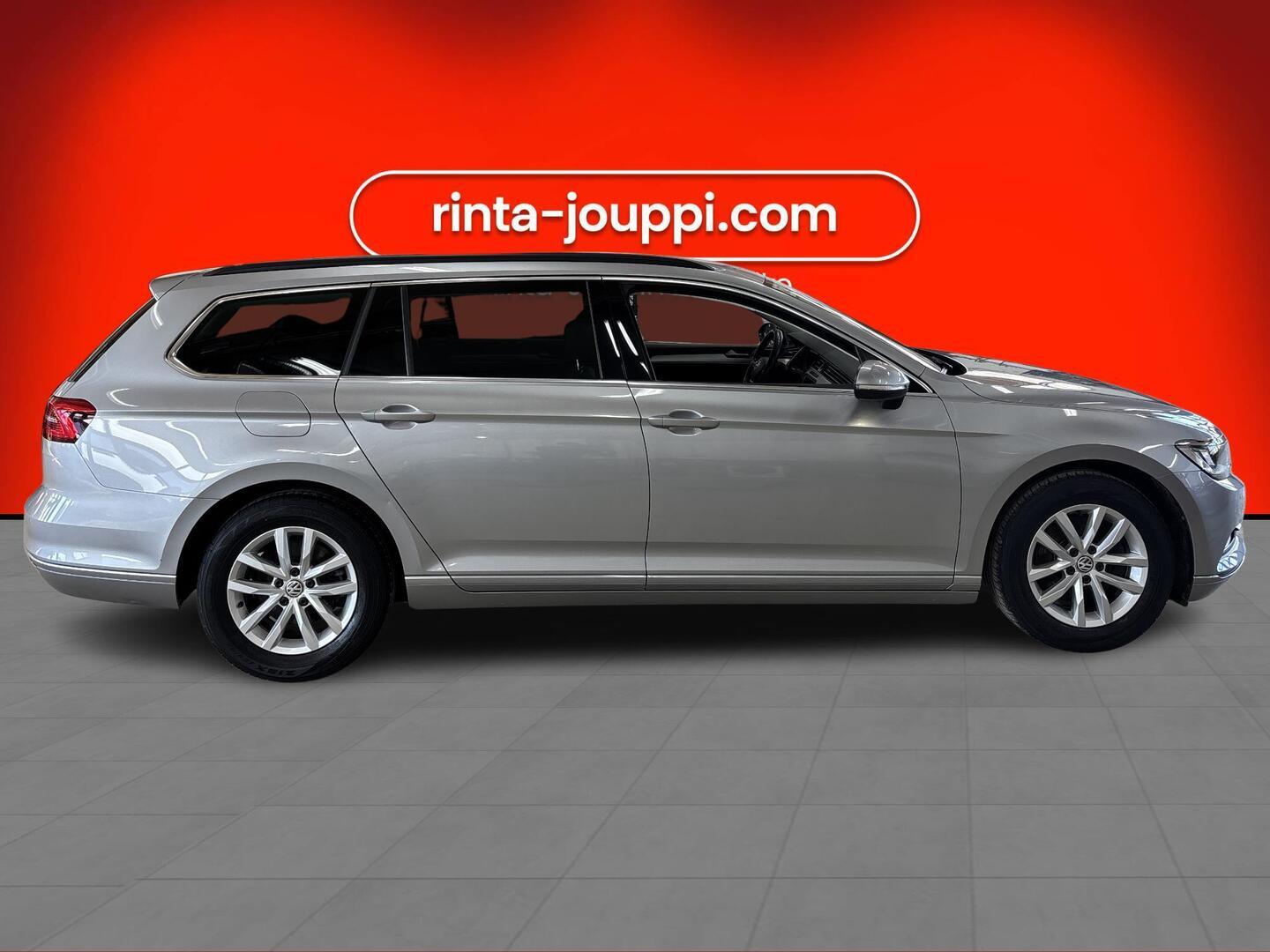 VOLKSWAGEN PASSAT 2019