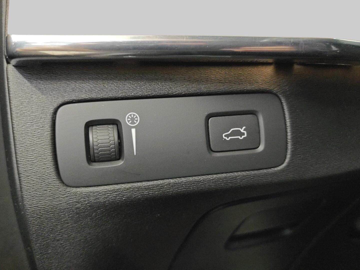 VOLVO XC90 2015