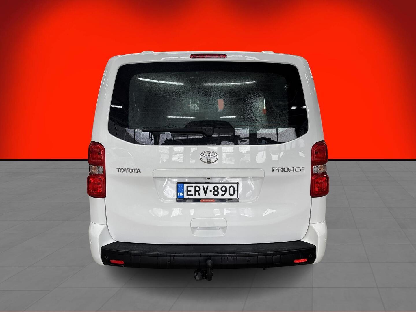 TOYOTA Proace 2020