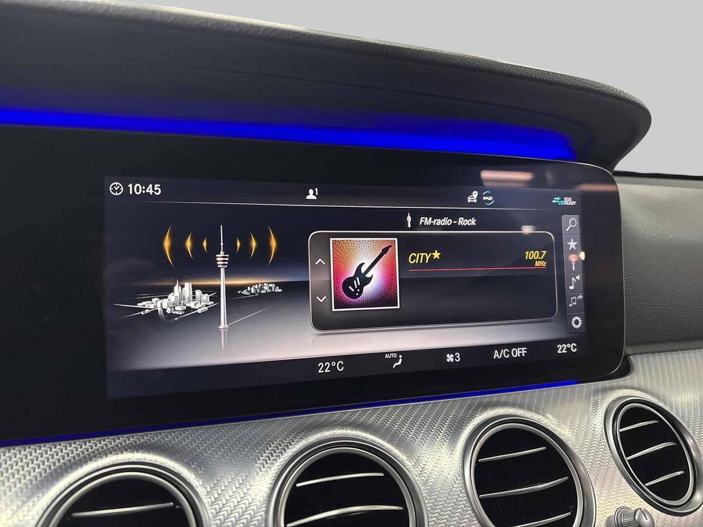 MERCEDES-BENZ E 2019