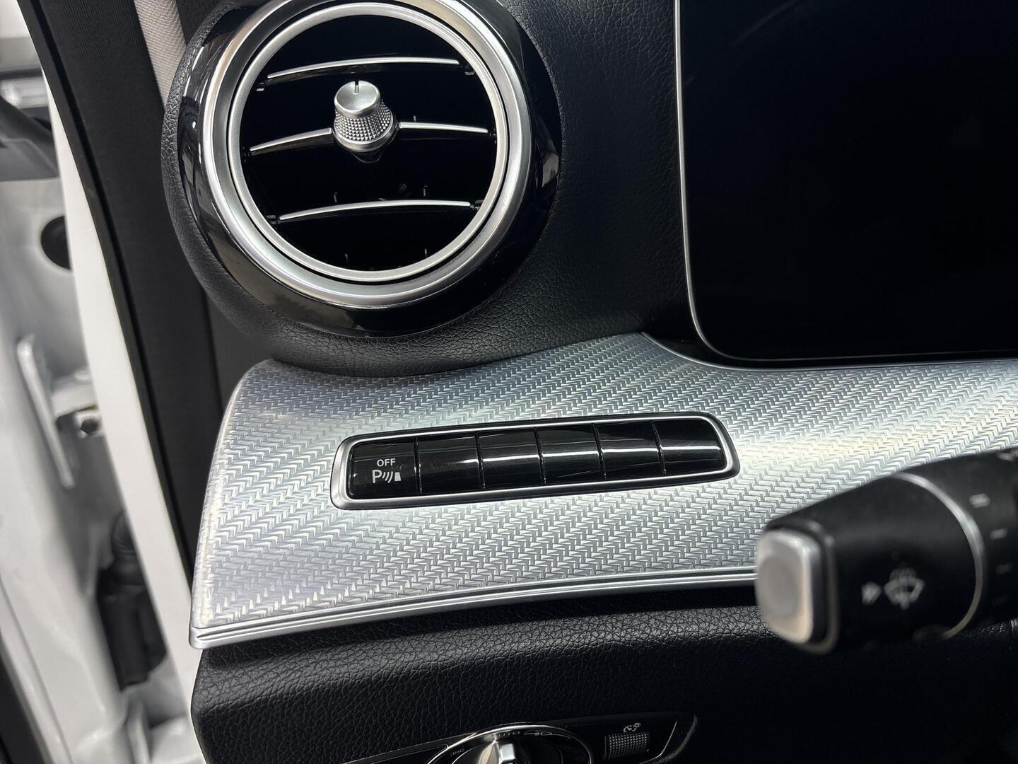 MERCEDES-BENZ E 2019