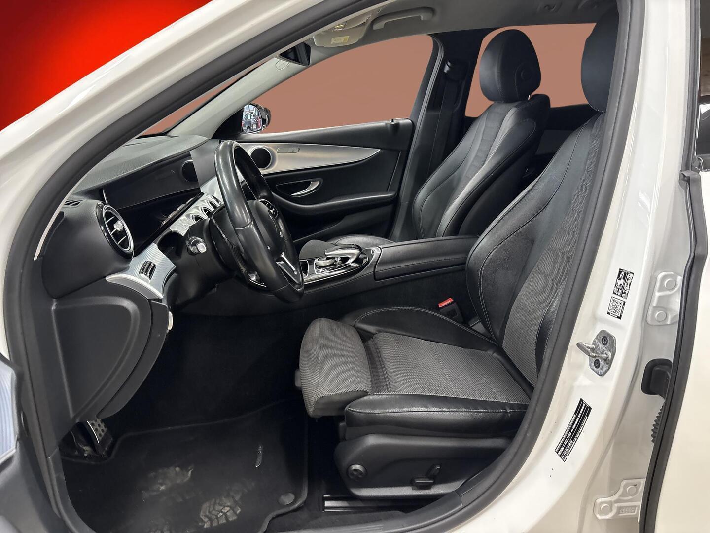 MERCEDES-BENZ E 2019