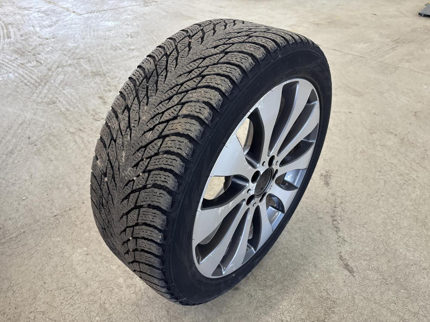 MERCEDES-BENZ E 2019