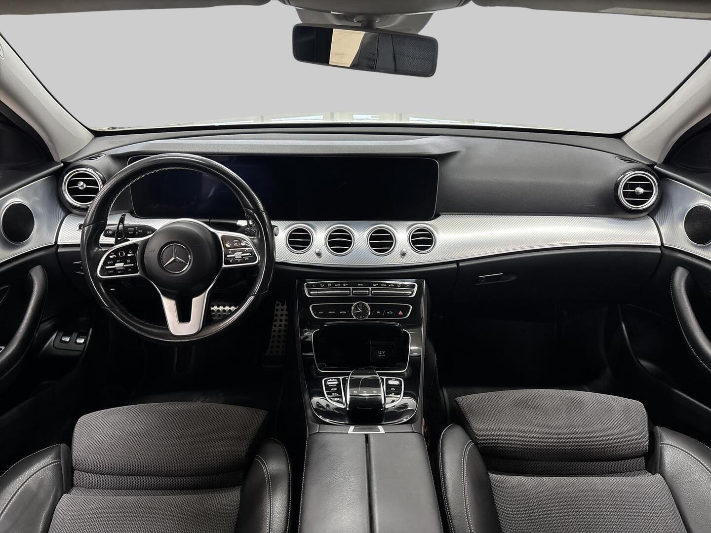 MERCEDES-BENZ E 2019
