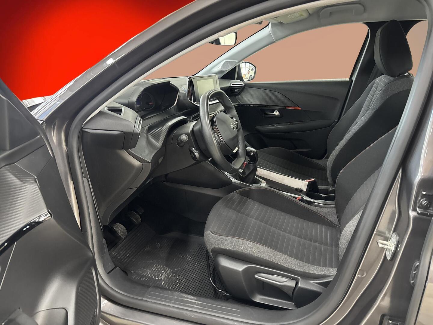 PEUGEOT 208 2022