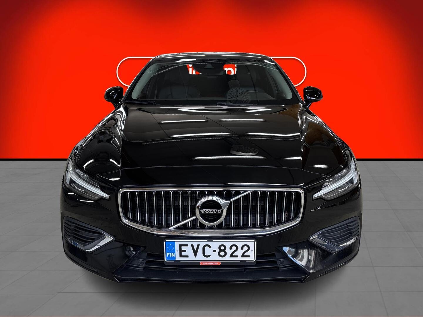 VOLVO S60 2021
