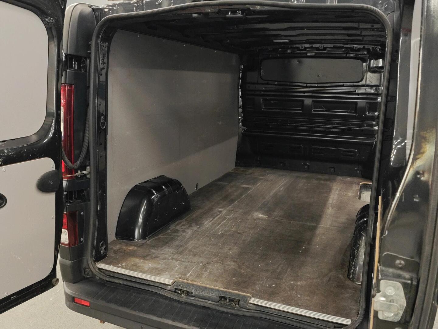 OPEL VIVARO 2018