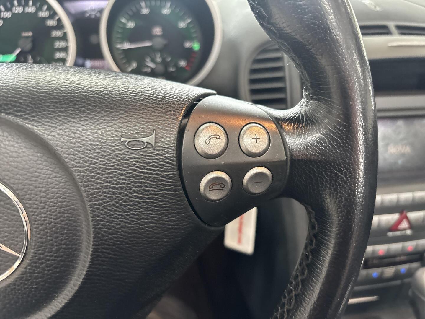 MERCEDES-BENZ SLK 2004
