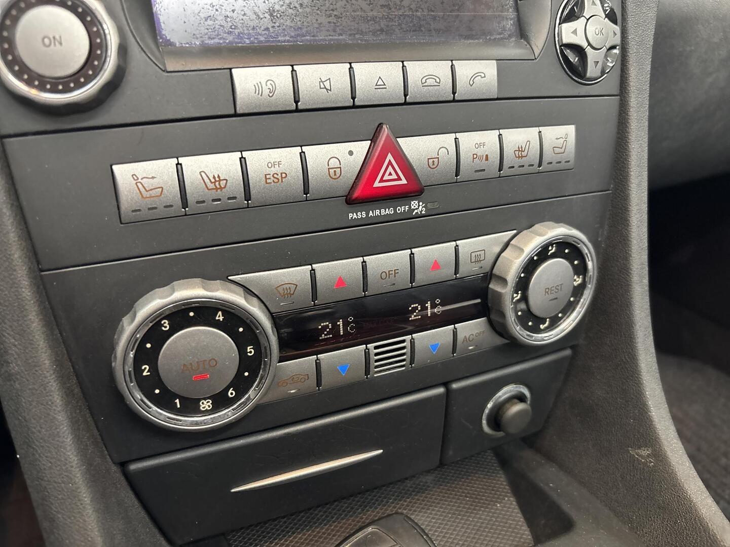 MERCEDES-BENZ SLK 2004
