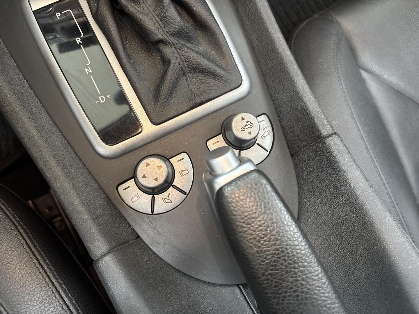 MERCEDES-BENZ SLK 2004