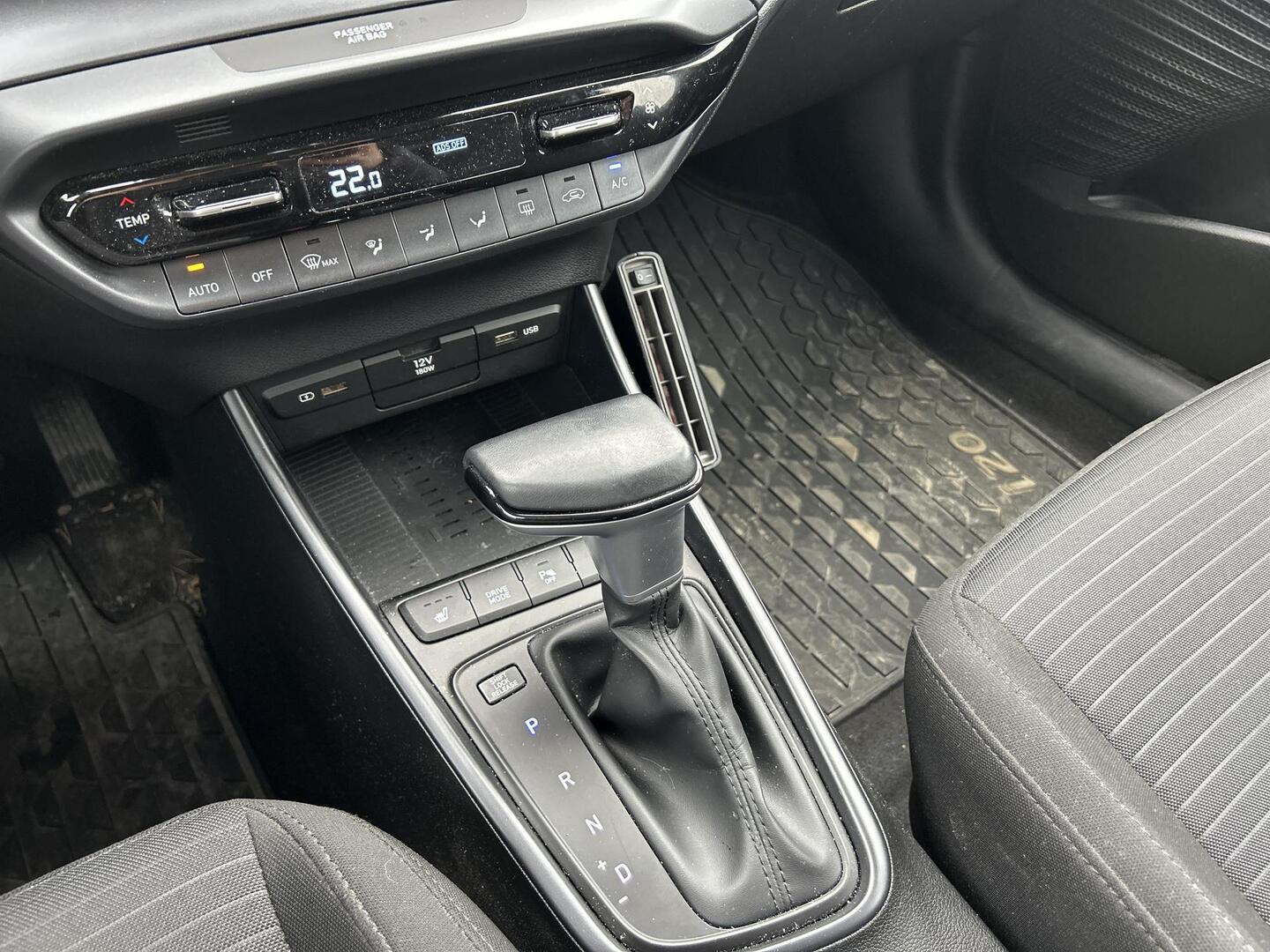 HYUNDAI i20 Hatchback 2023