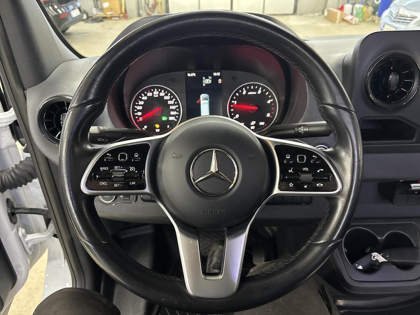 MERCEDES-BENZ Sprinter 2022