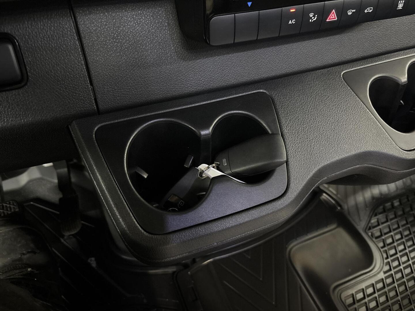 MERCEDES-BENZ Sprinter 2022