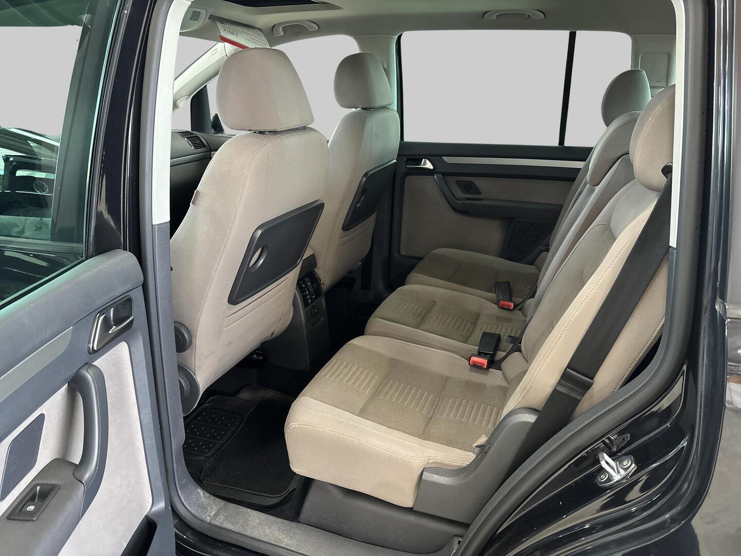 VOLKSWAGEN Touran 2007