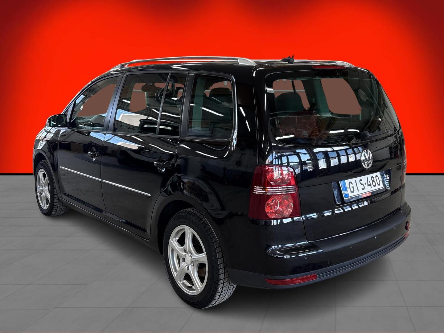 VOLKSWAGEN Touran 2007