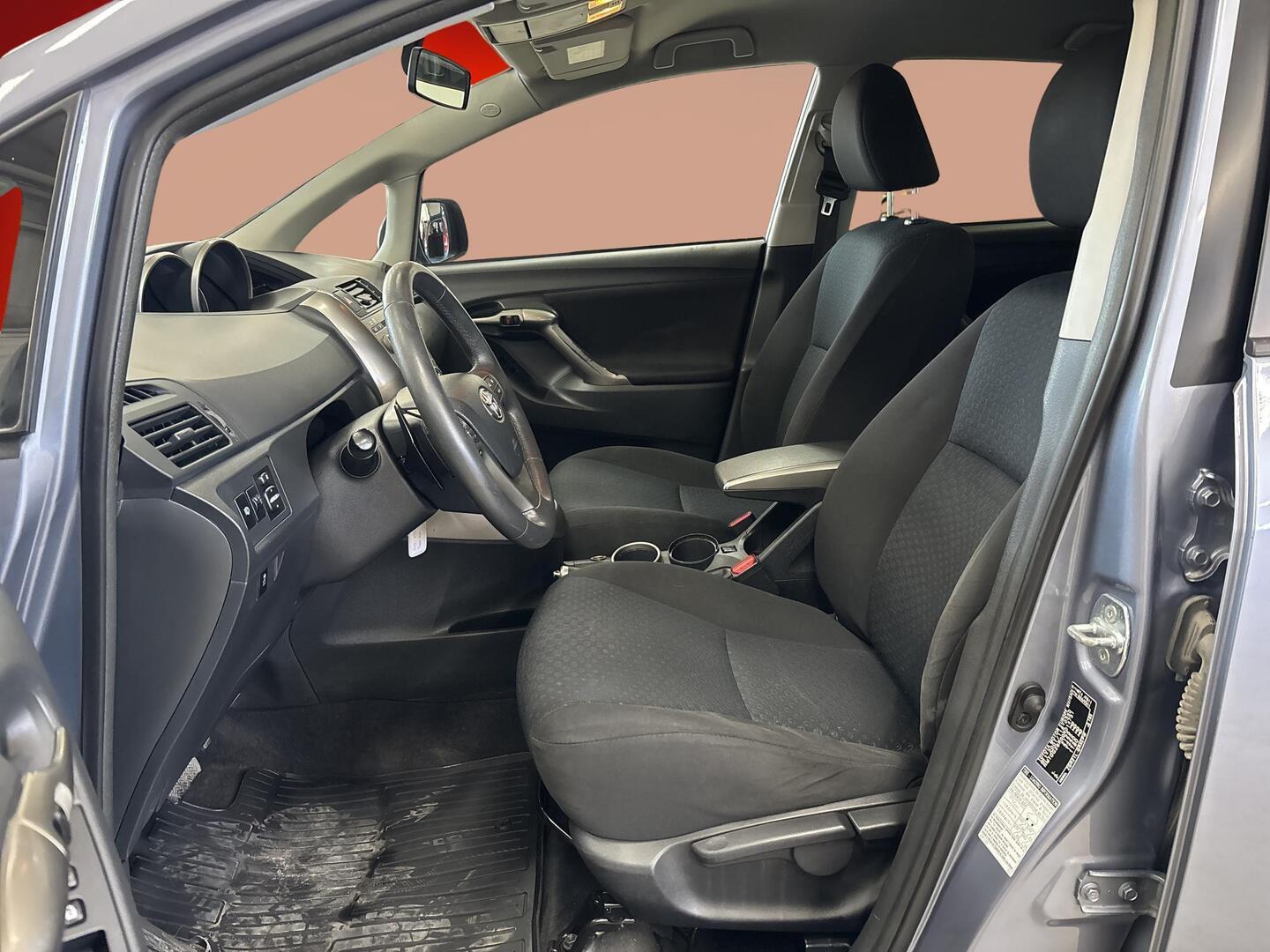 TOYOTA Verso 2010