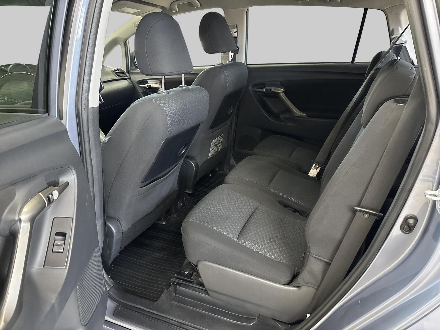 TOYOTA Verso 2010