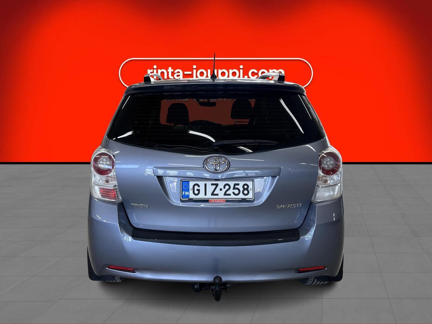 TOYOTA Verso 2010