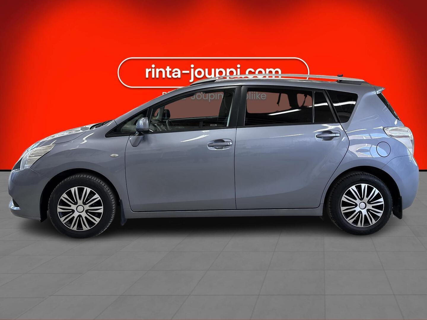 TOYOTA Verso 2010