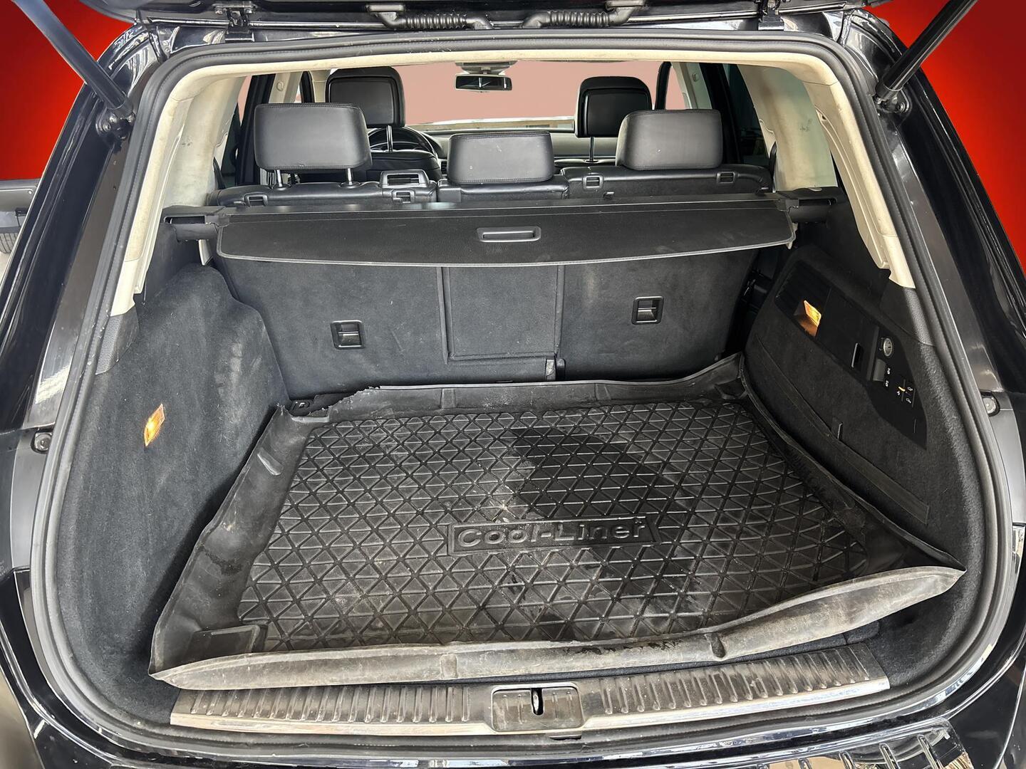 VOLKSWAGEN Touareg 2014