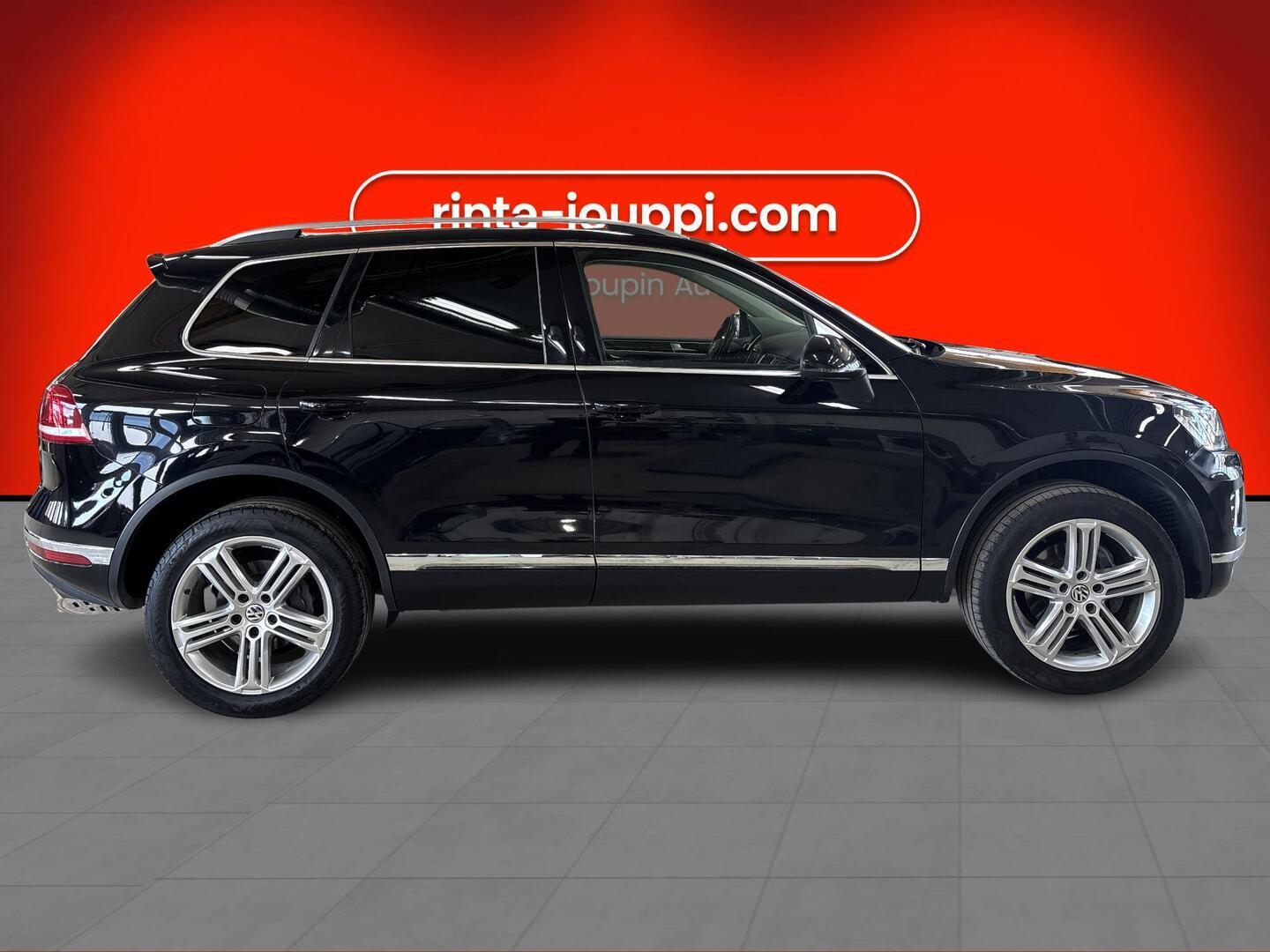 VOLKSWAGEN Touareg 2014
