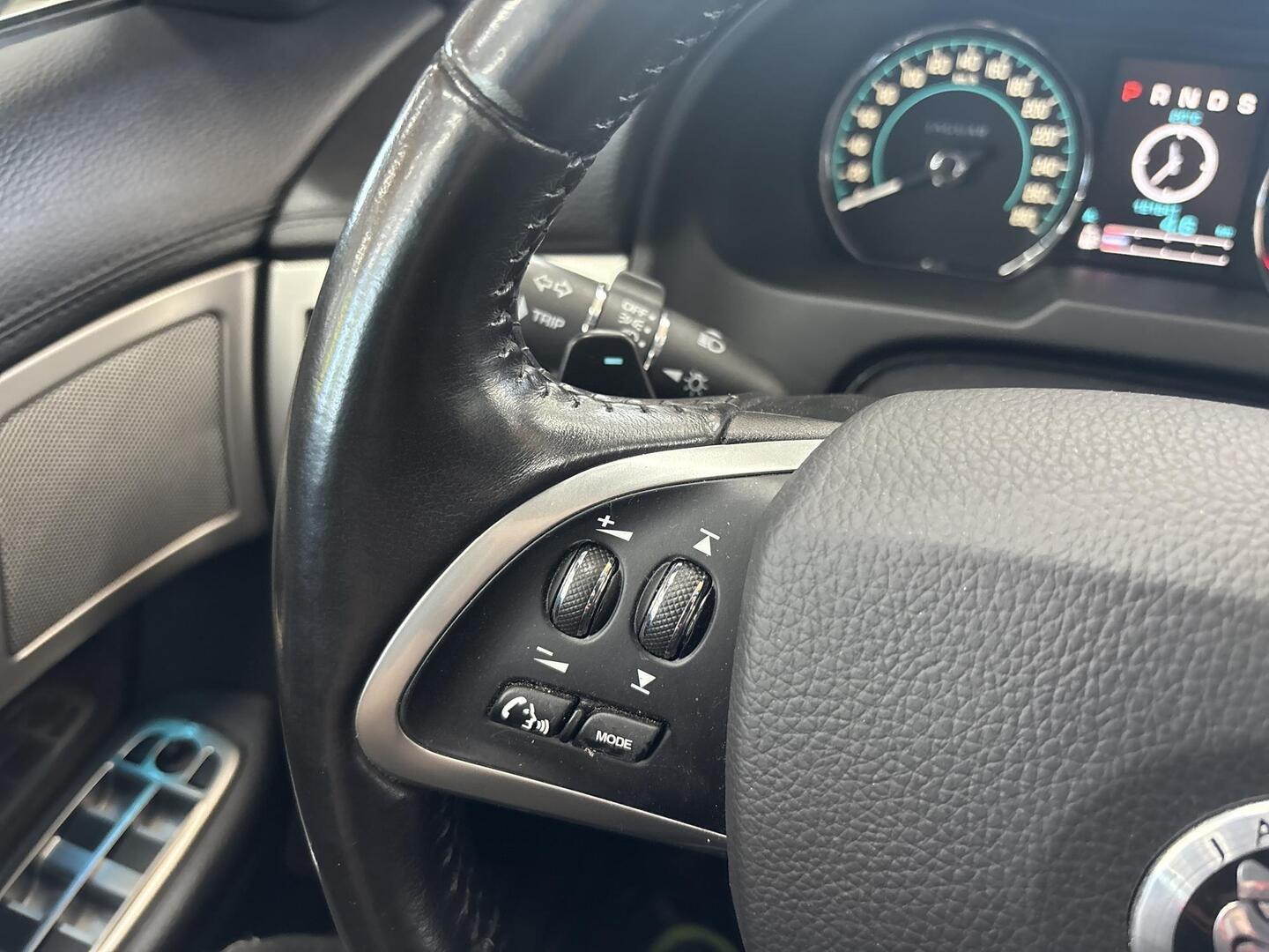 JAGUAR XF 2013