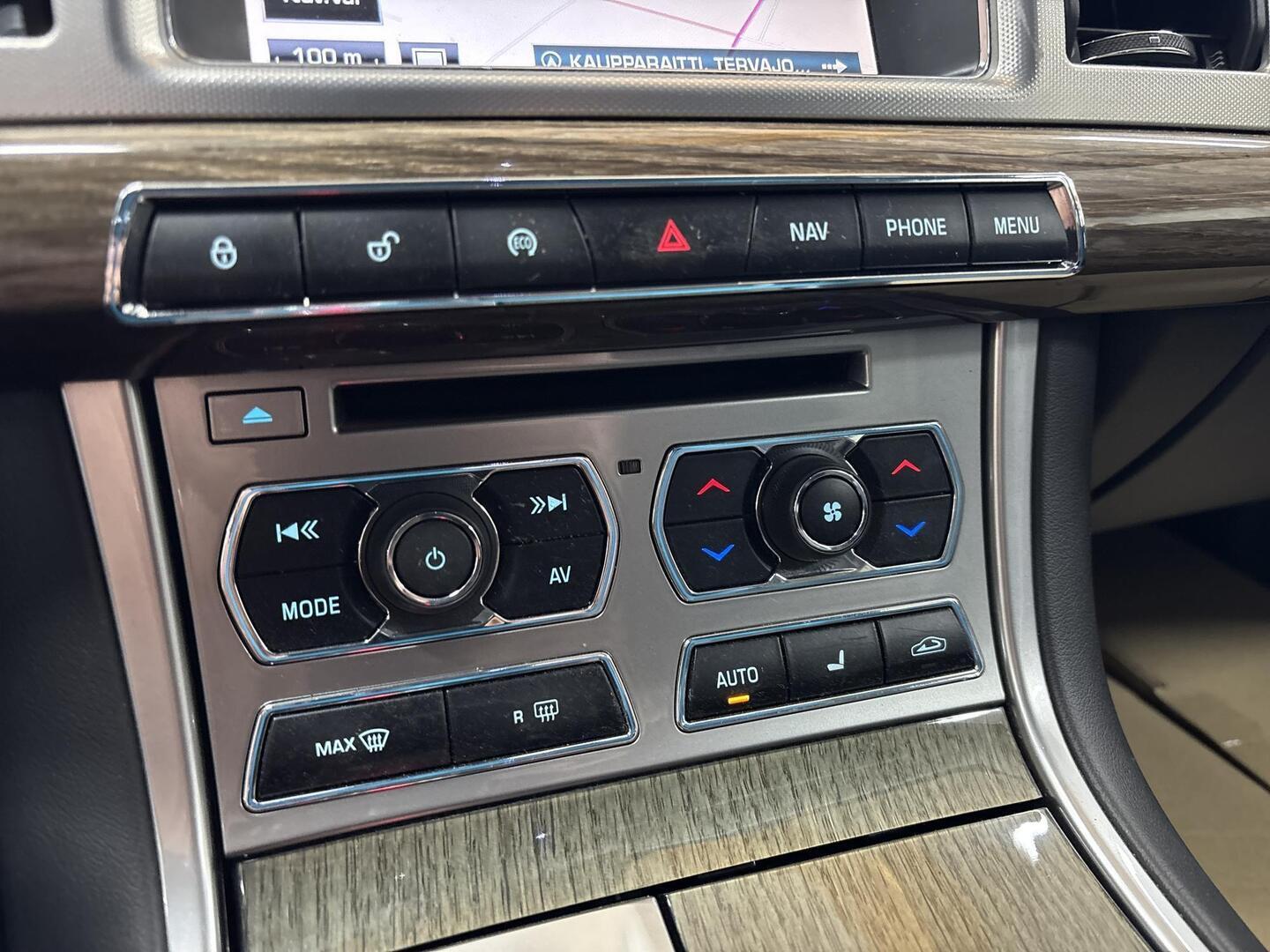 JAGUAR XF 2013