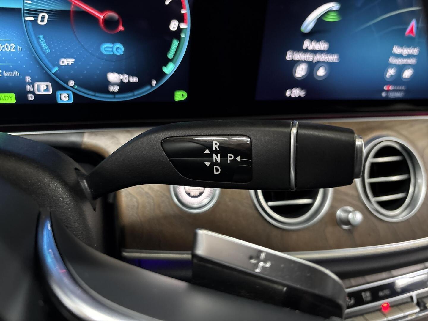 MERCEDES-BENZ E 2021