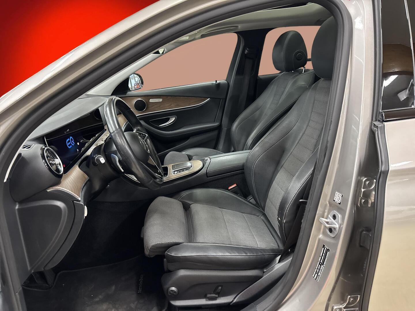 MERCEDES-BENZ E 2021