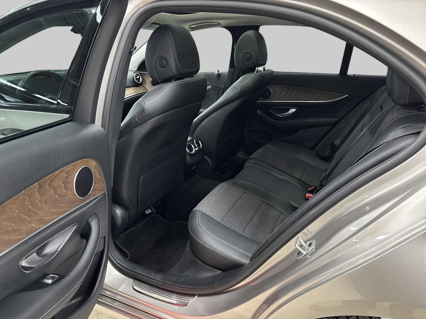 MERCEDES-BENZ E 2021