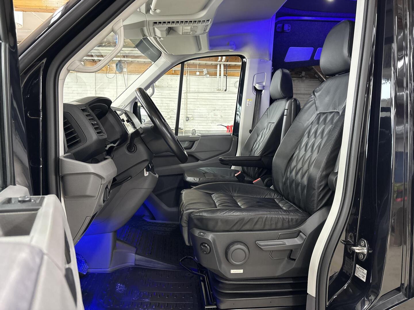 VOLKSWAGEN Crafter 2022