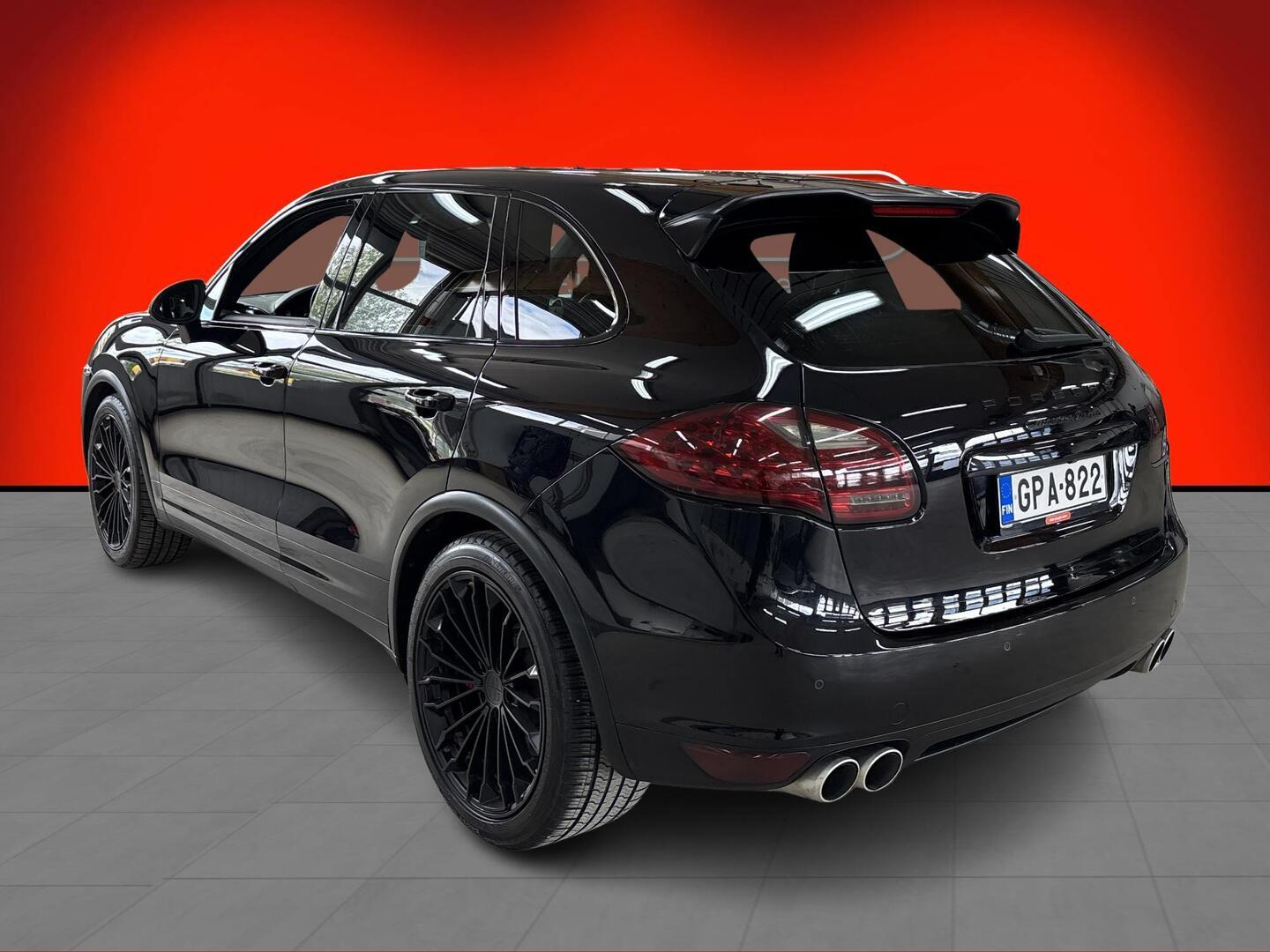 PORSCHE CAYENNE 2011
