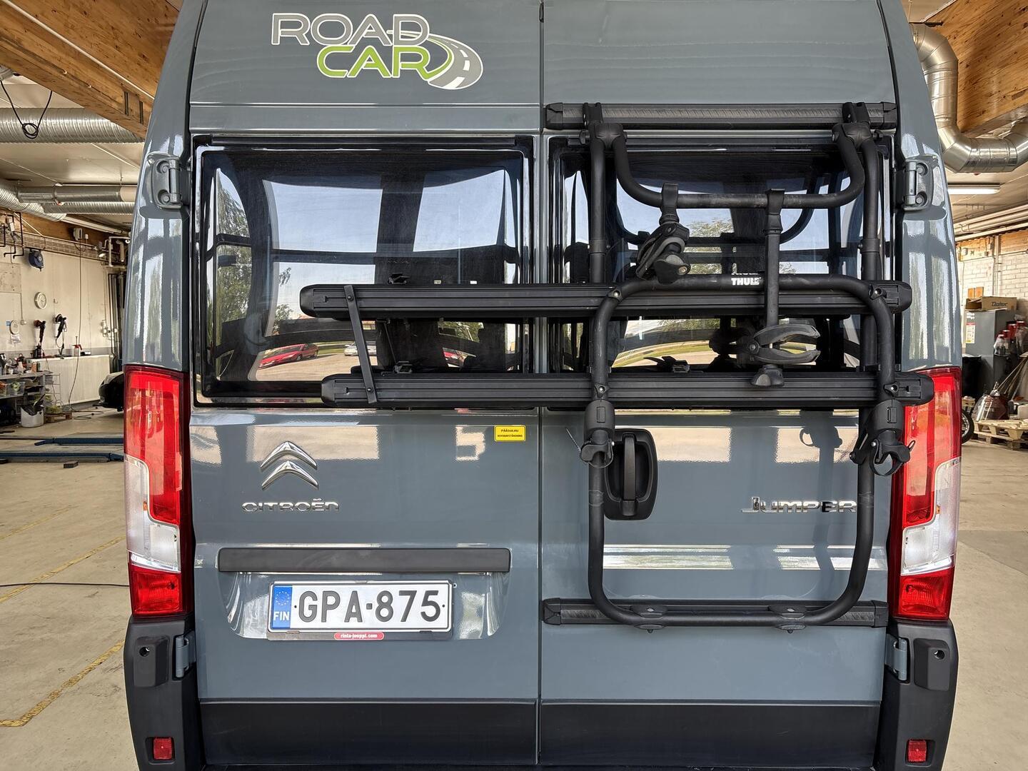 ROADCAR VAN R 601 2022