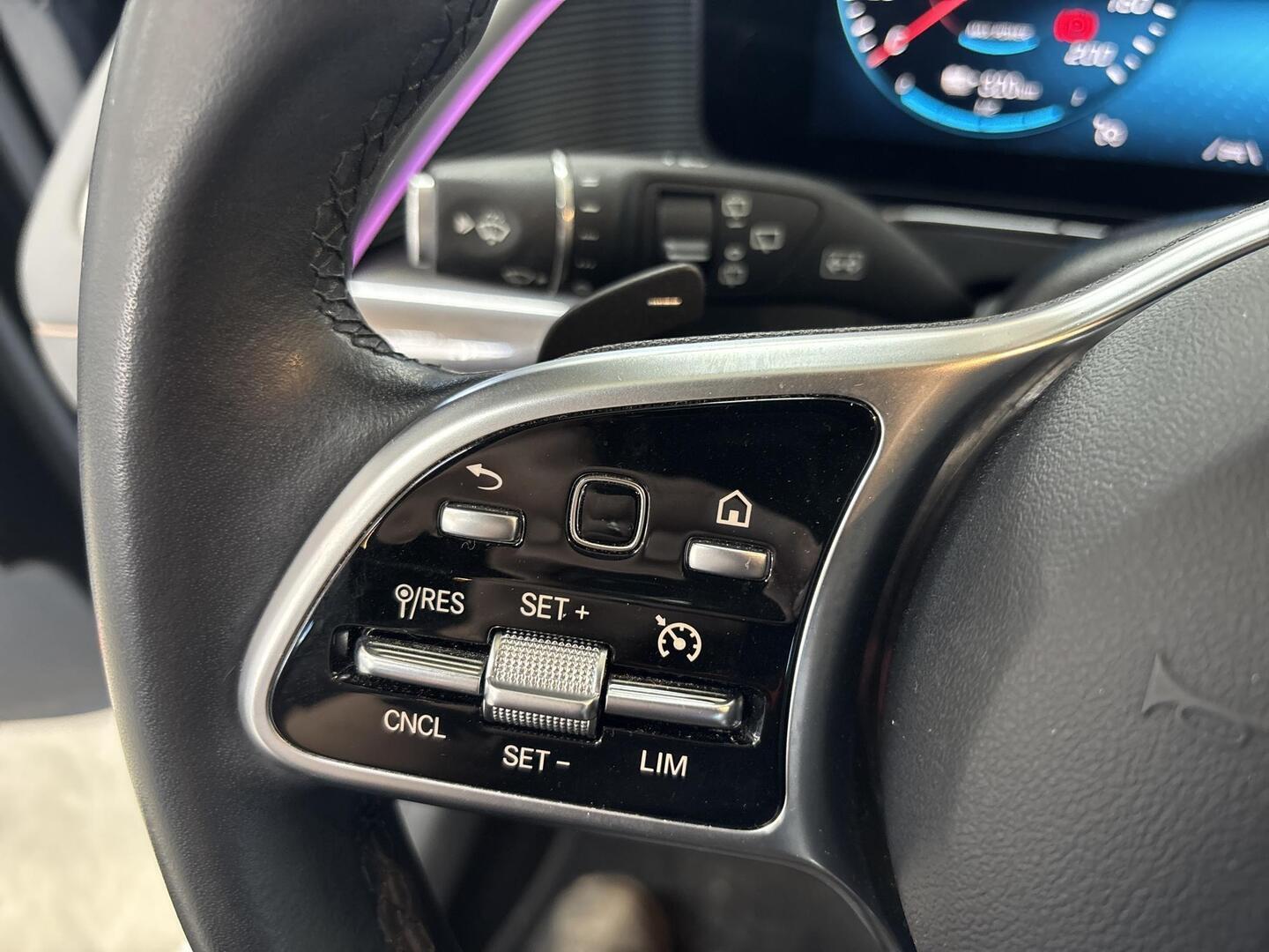 MERCEDES-BENZ EQC 2021