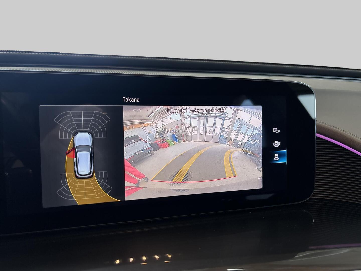 MERCEDES-BENZ EQC 2021