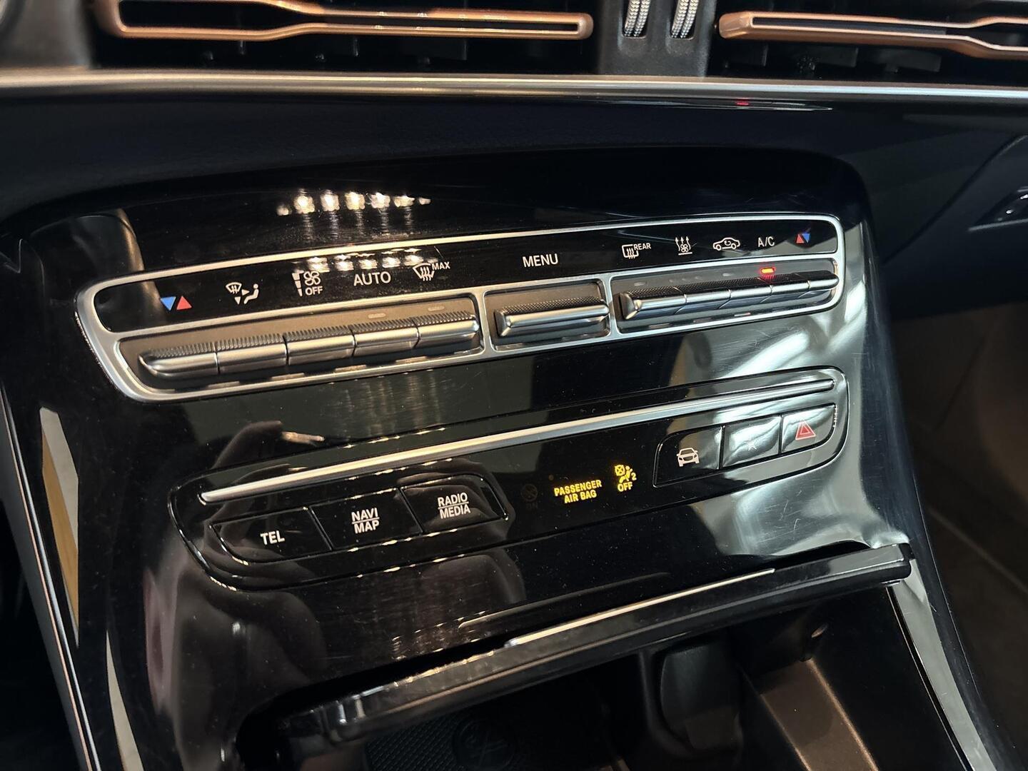 MERCEDES-BENZ EQC 2021