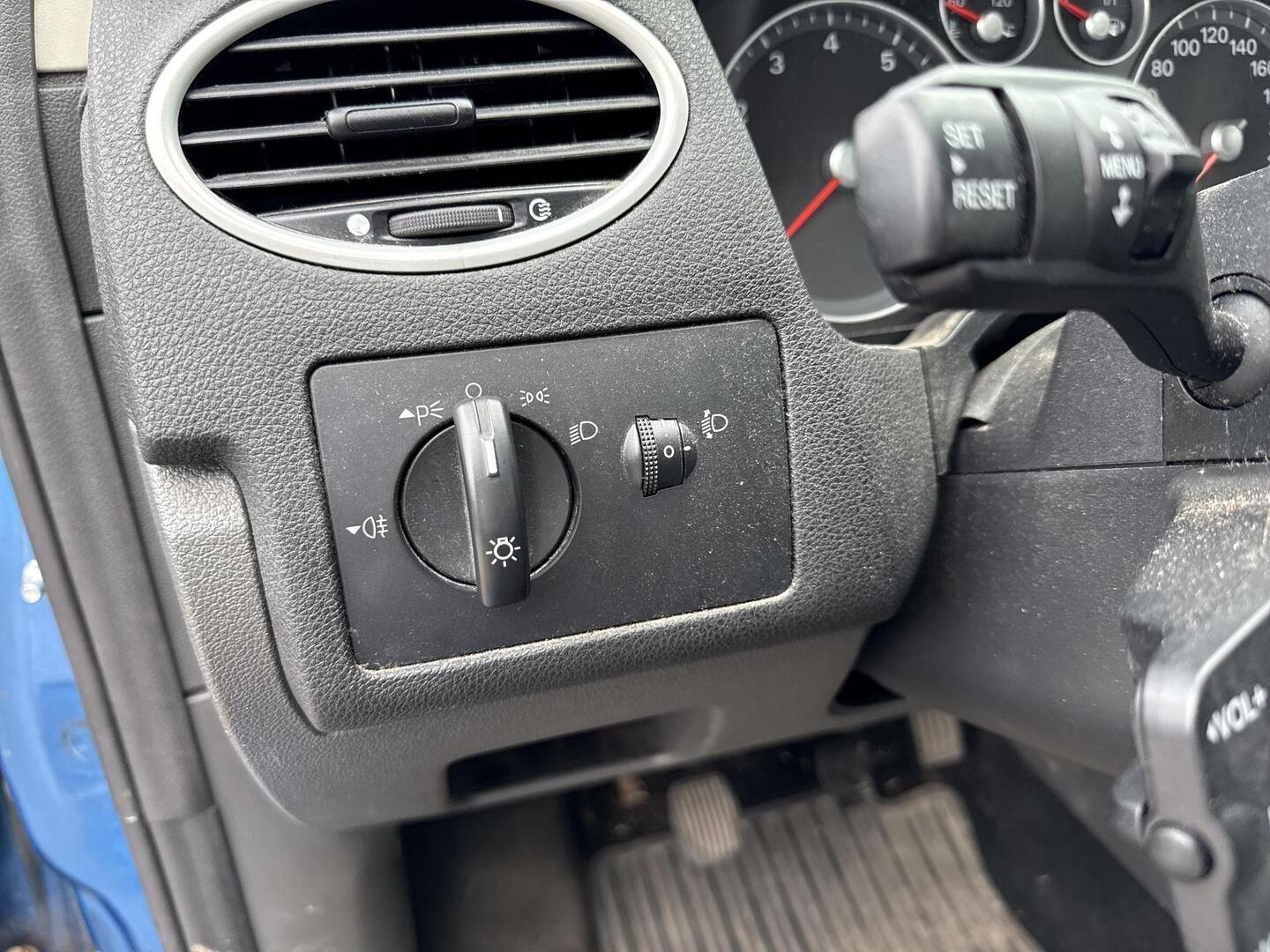FORD Focus 2006