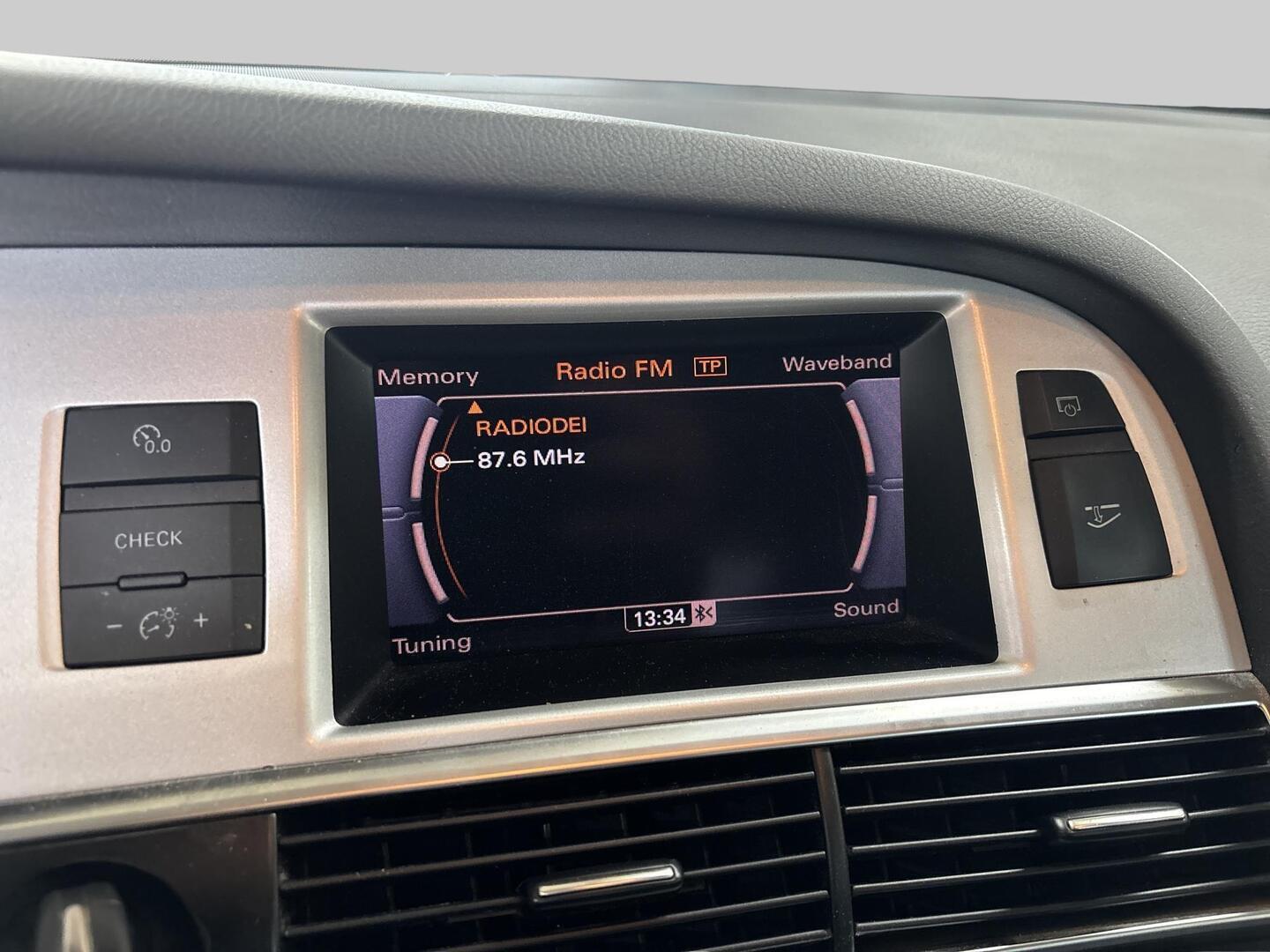 AUDI A6 2011
