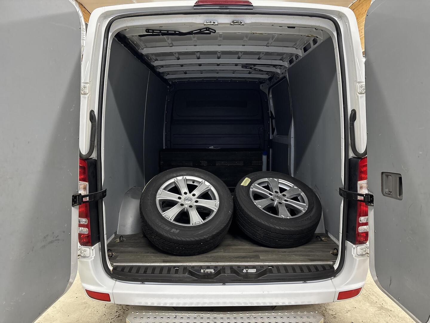 MERCEDES-BENZ Sprinter 2012