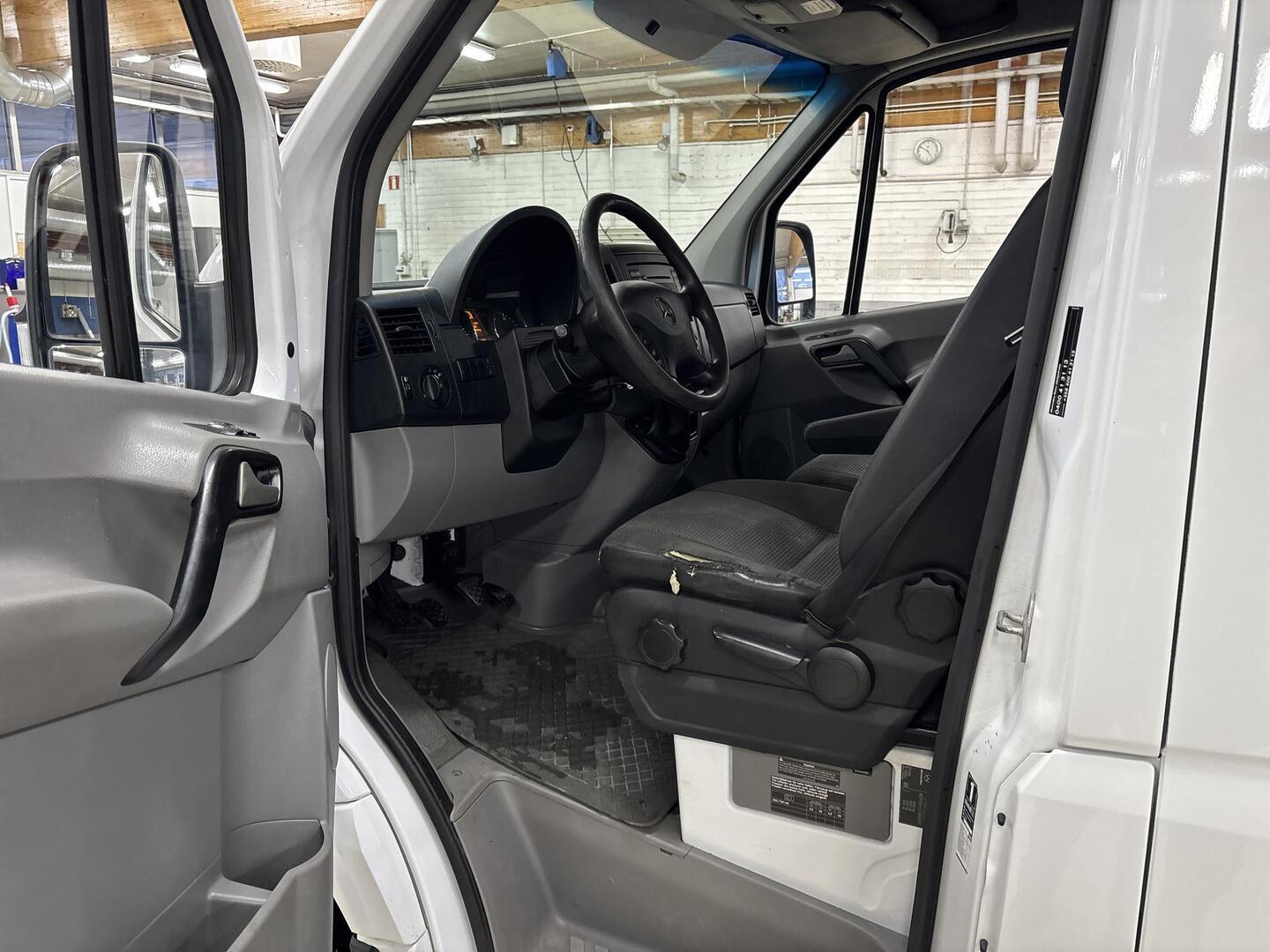 MERCEDES-BENZ Sprinter 2012