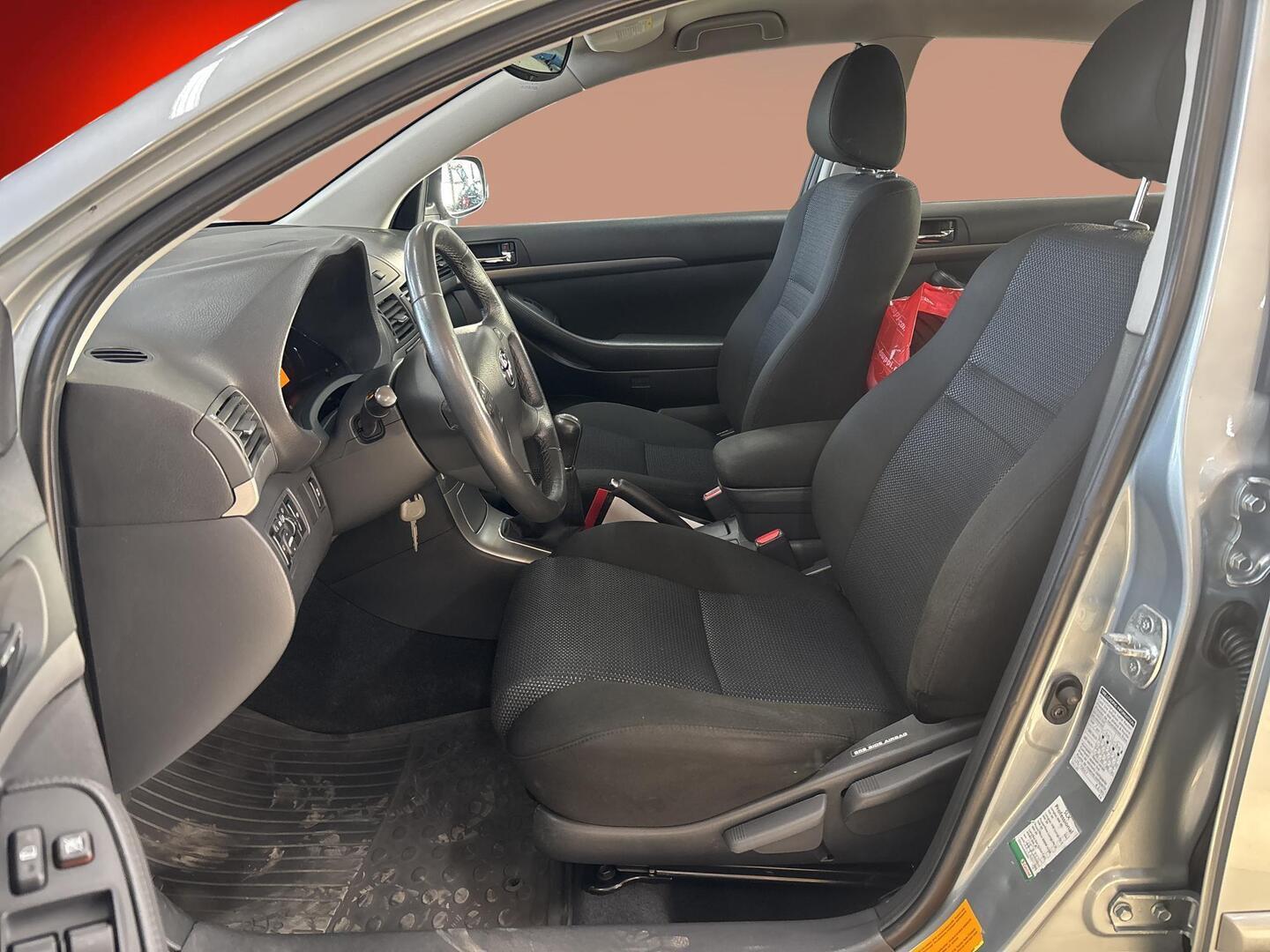 TOYOTA Avensis 2008