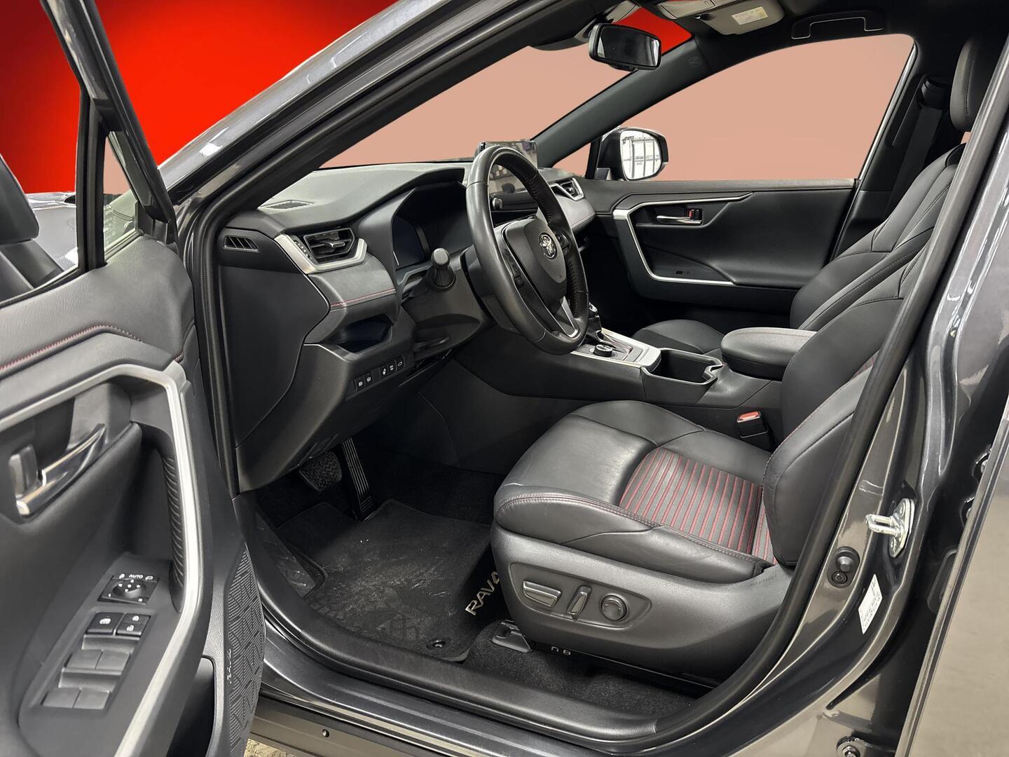 TOYOTA RAV4 PLUG-IN 2023