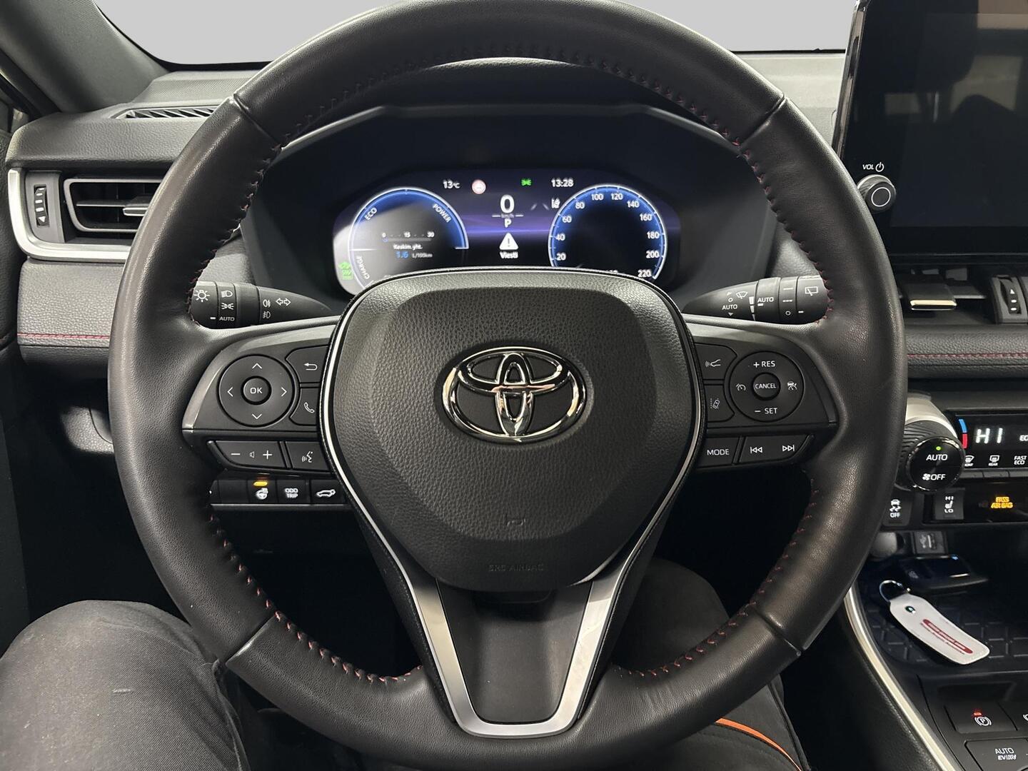 TOYOTA RAV4 PLUG-IN 2023